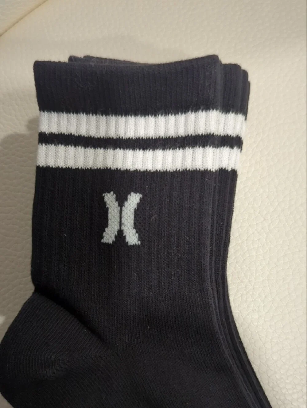 Hurley Women’s Black Crew Socks with White Stripes and Logo - 6 Pair Total - Picture 4 of 5